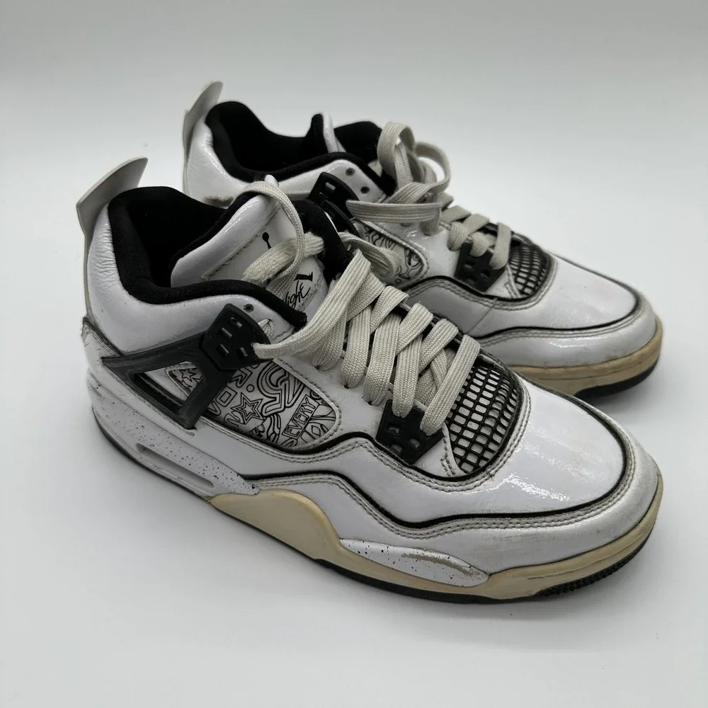 Jordan Air Jordan 4 Retro Shoes Kids 6.5Y White Black Graphic Mid Basketball